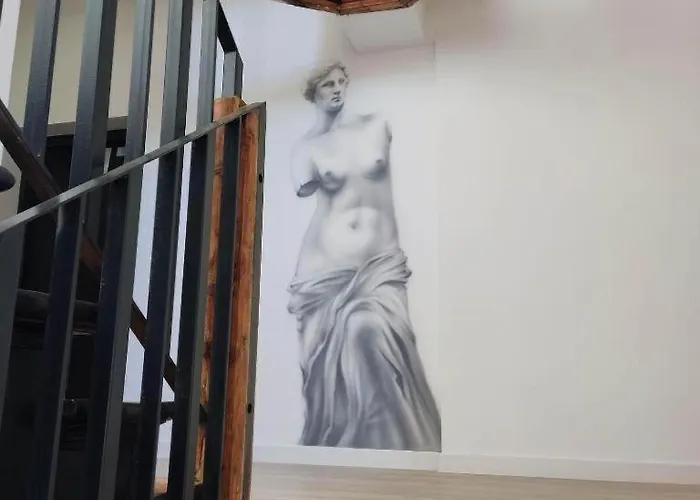 Kamienica Centrum 19 *